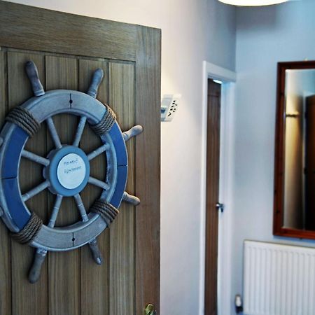 Mermaid Apartment - Sea Front Apartment With Views Saundersfoot Exterior foto